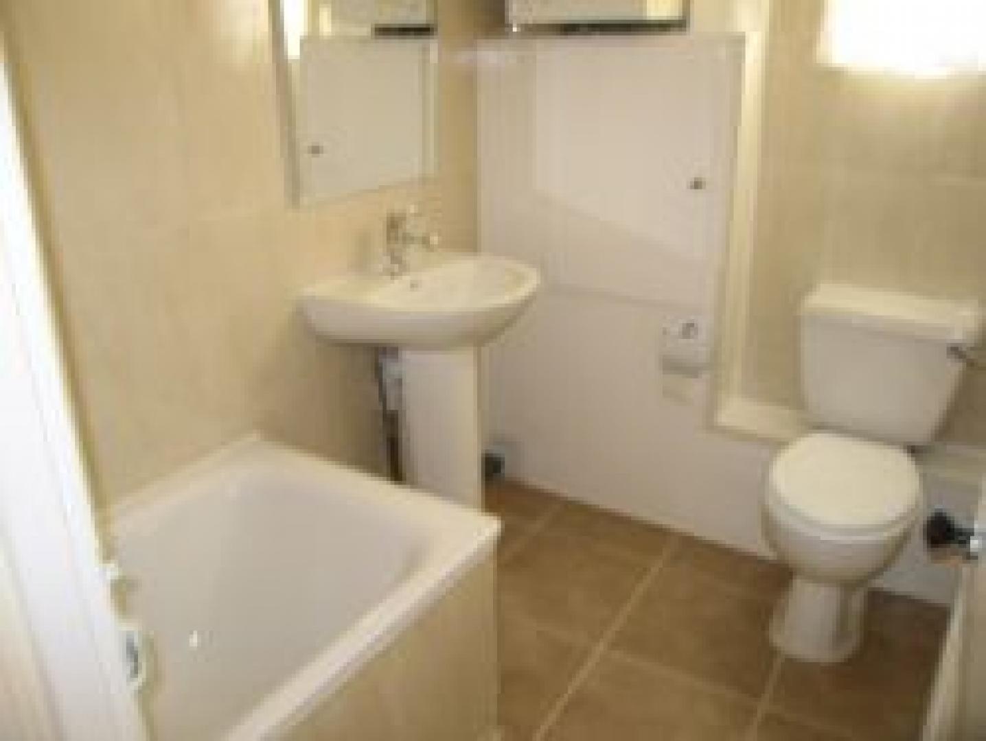 			3 Bedroom, 1 bath, 1 reception Flat			 Melrose Avenue, WILLESDEN GREEN NW2